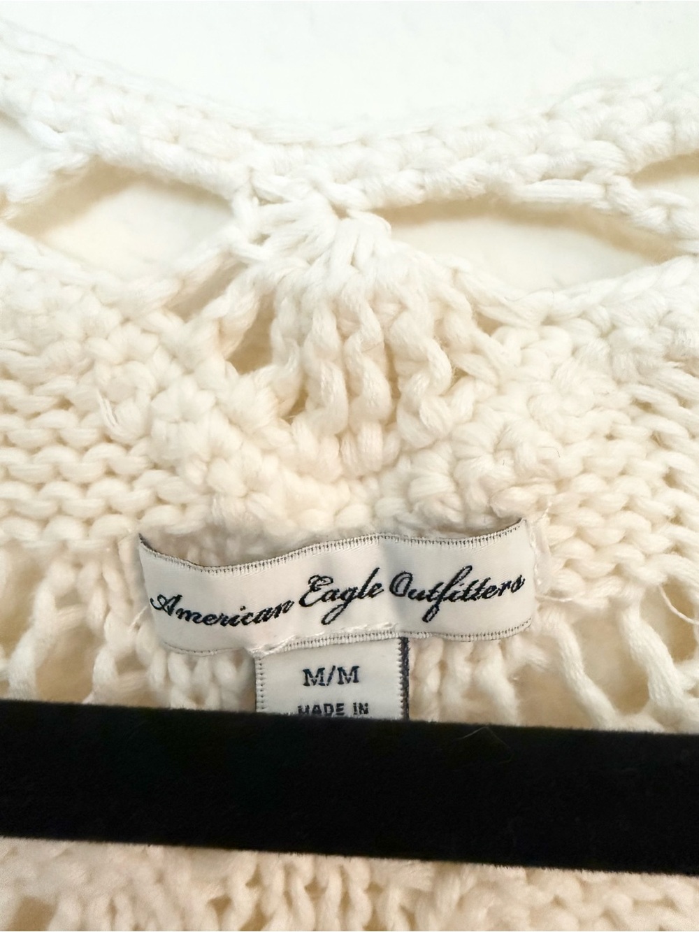 π€ 2010 american eagle crochet short sleeve cardigan - Picture 3 of 6